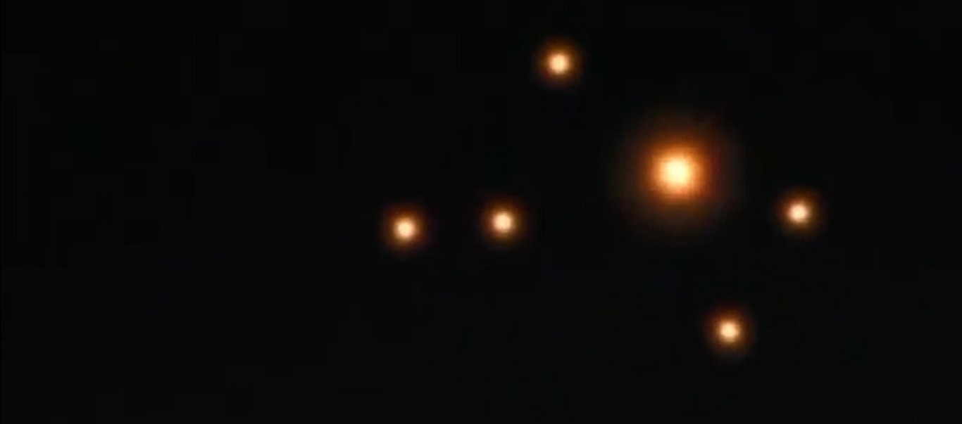 Μυστήριο στο Μαϊάμι: Ήρθαν οι εξωγήινοι ή κάποιος έπαιζε με τα φώτα; (βίντεο)