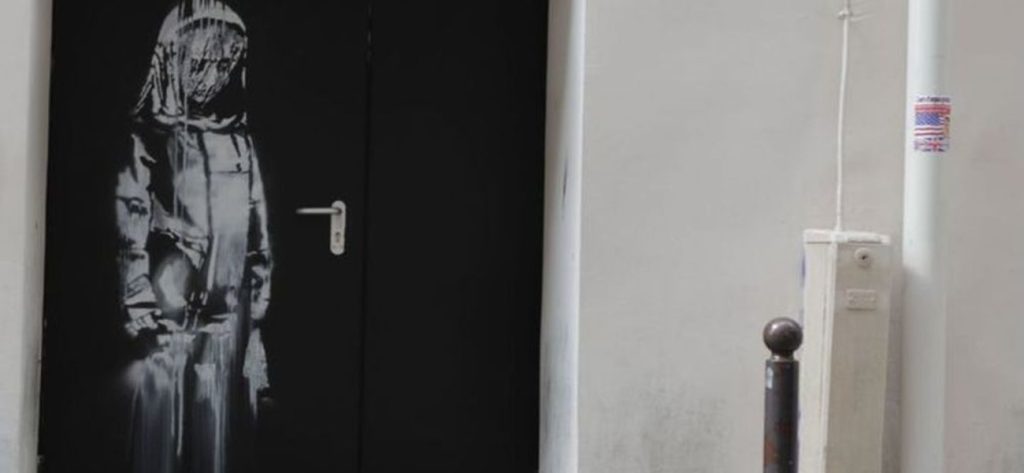 Γαλλία: Εξι συλλήψεις για την κλοπή έργου του Banksy