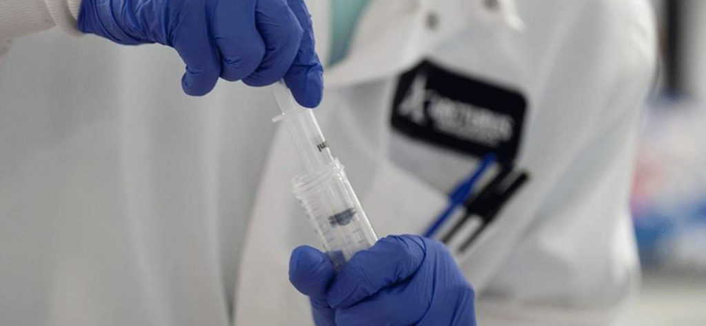 Εντυπωσιακό πείραμα: Κινέζοι ερευνητές κράτησαν ζωντανά ψάρια εκτός νερού