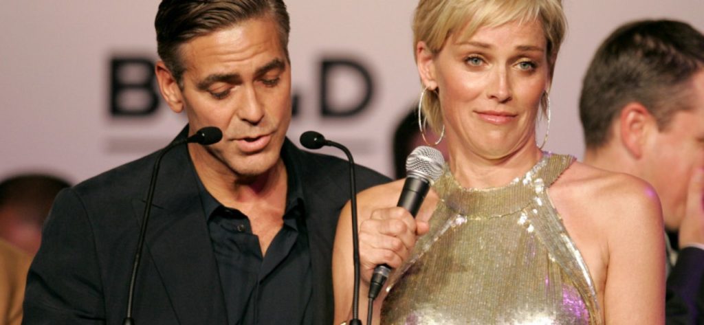 Ζητούν δωρεάν διάθεση του εμβολίου για τον κορωνοϊό Τζορτζ Κλούνεϊ και Σάρον Στόουν