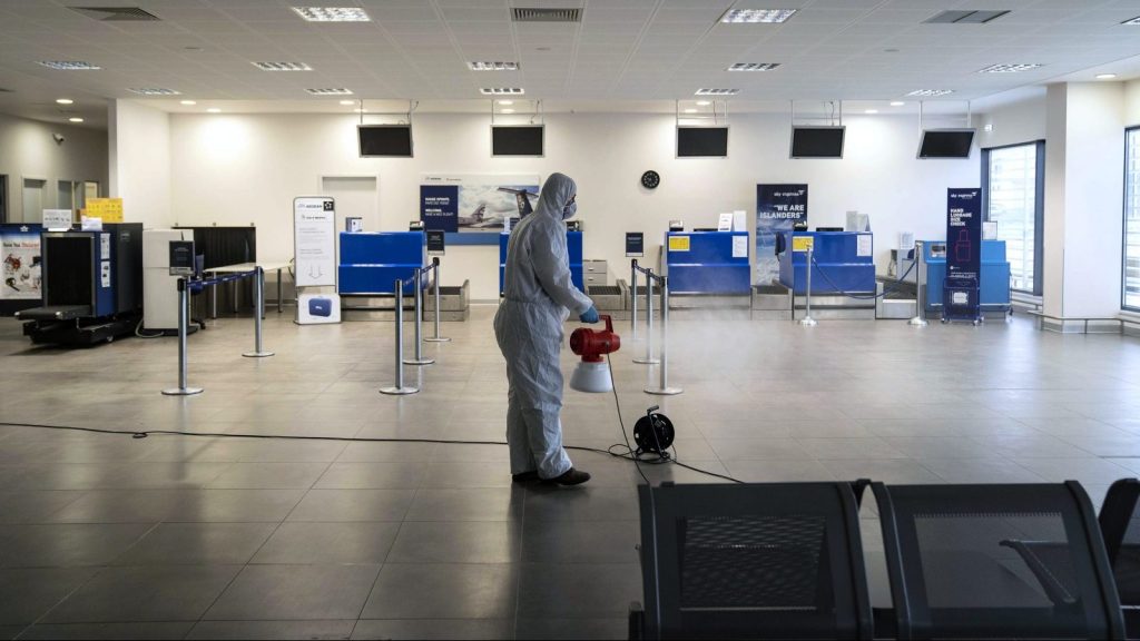 Τουρισμός Ελλάδα – Εμπάργκο μέχρι τις 15 Ιουλίου σε πτήσεις από Ηνωμένο Βασίλειο, Σουηδία και Τουρκία