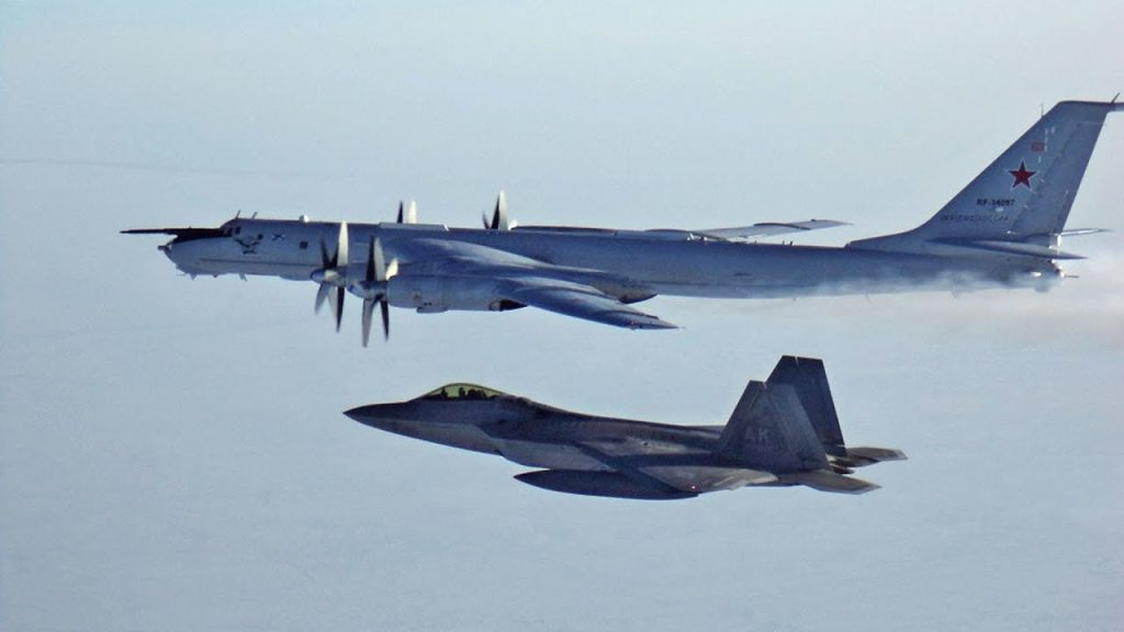 Αμερικανικά F-22 αναχαίτισαν ρωσικά Tu-142 κοντά στην Αλάσκα
