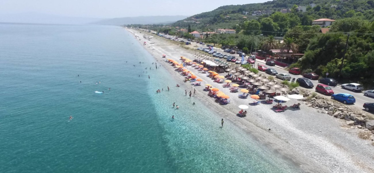 Απίστευτο περιστατικό στην Λάρισα: Έχασαν τον 8χρονο γιο τους και τον βρήκαν σε beach bar