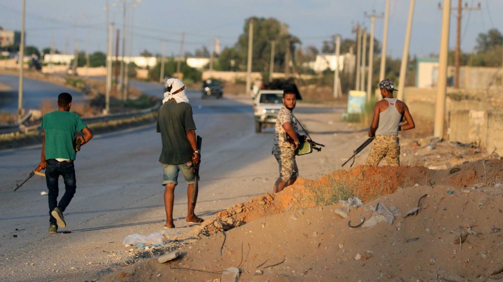 Λιβυκές φυλές προστρέχουν στην Αίγυπτο για να μην βρεθούν απέναντι στους μισθοφόρους της GNA