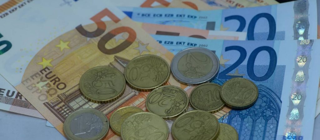 Πότε θα μπουν στους λογαριασμούς των δικαιούχων οι επικουρικές συντάξεις Ιουλίου;