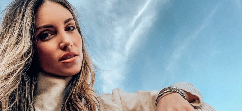 A. Οικονομάκου: Αυτή είναι η μητέρα της ή η μεγάλη της αδερφή; (φώτο)