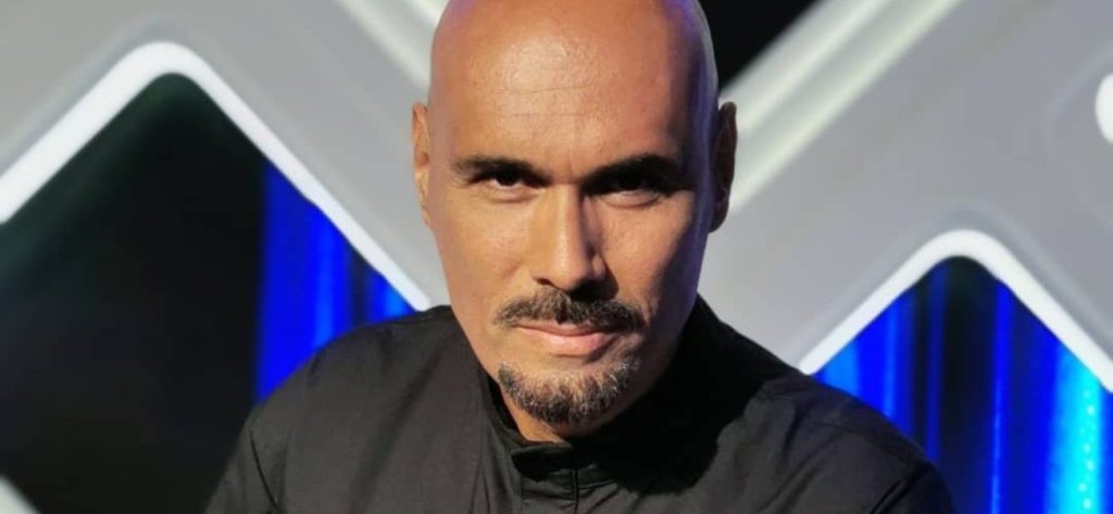 Δ. Σκουλός: «Ο Αριστείδης με ντύνει ενώ η Τζέλα με… γδύνει» (φώτο)