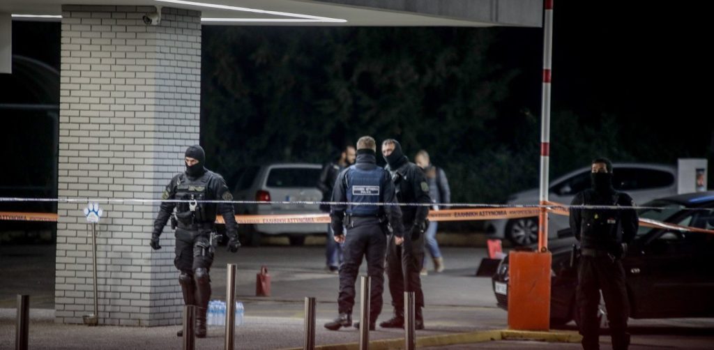 Διπλό φονικό στην Κηφισιά: Ξεσπά η οικογένεια της 39χρονης – «Να μη ξαναδεί το φως του ήλιου ποτέ» (βίντεο)