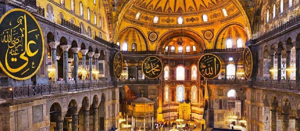 Στ. Πέτσας: «Τεράστιο λάθος της Τουρκίας να μετατραπεί σε τζαμί η Αγία Σοφιά»