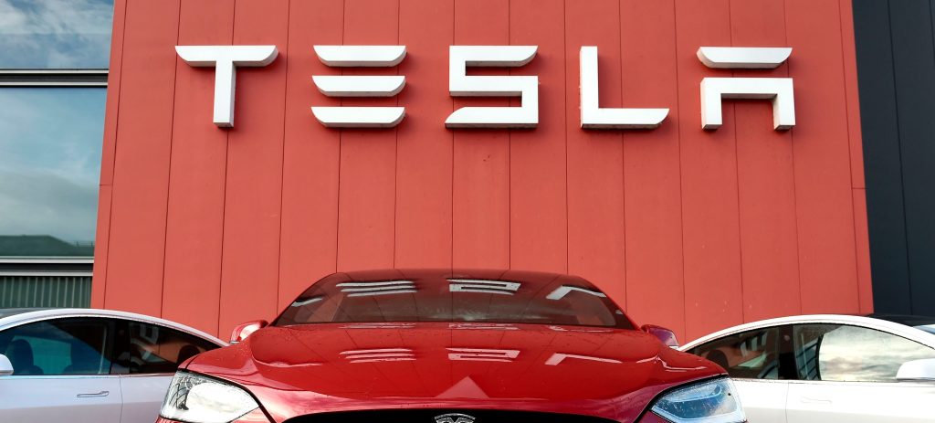 Τesla: Η εταιρεία αυτοκινήτων με τη μεγαλύτερη αξία στον κόσμο