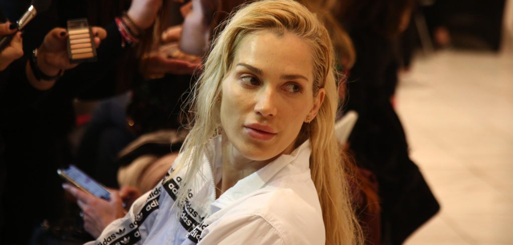 Βικτώρια Καρύδα: Πρόσωπο με πρόσωπο με τους δολοφόνους του άνδρα της (φωτό)