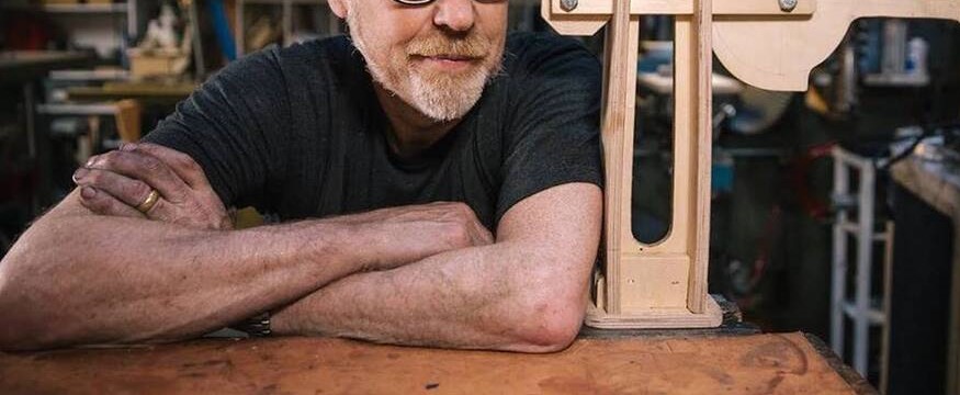 Φρίκη: Παρουσιαστής κατηγορείται ότι κακοποίησε σεξουαλικά την αδερφή του (φωτό)