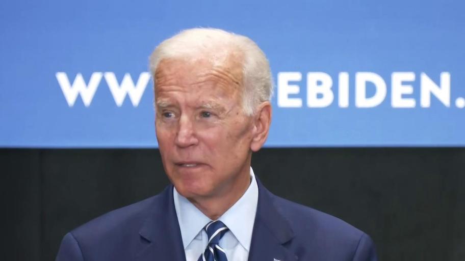 Νέα δείγματα Αλτσχάιμερ από Τ.Μπάιντεν: Του έστελναν τις απαντήσεις στην συνέντευξη Τύπου!