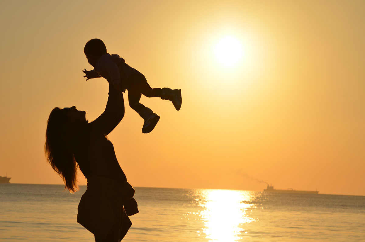 Πέντε συμβουλές για την σωστή προστασία του παιδιού από τον ήλιο