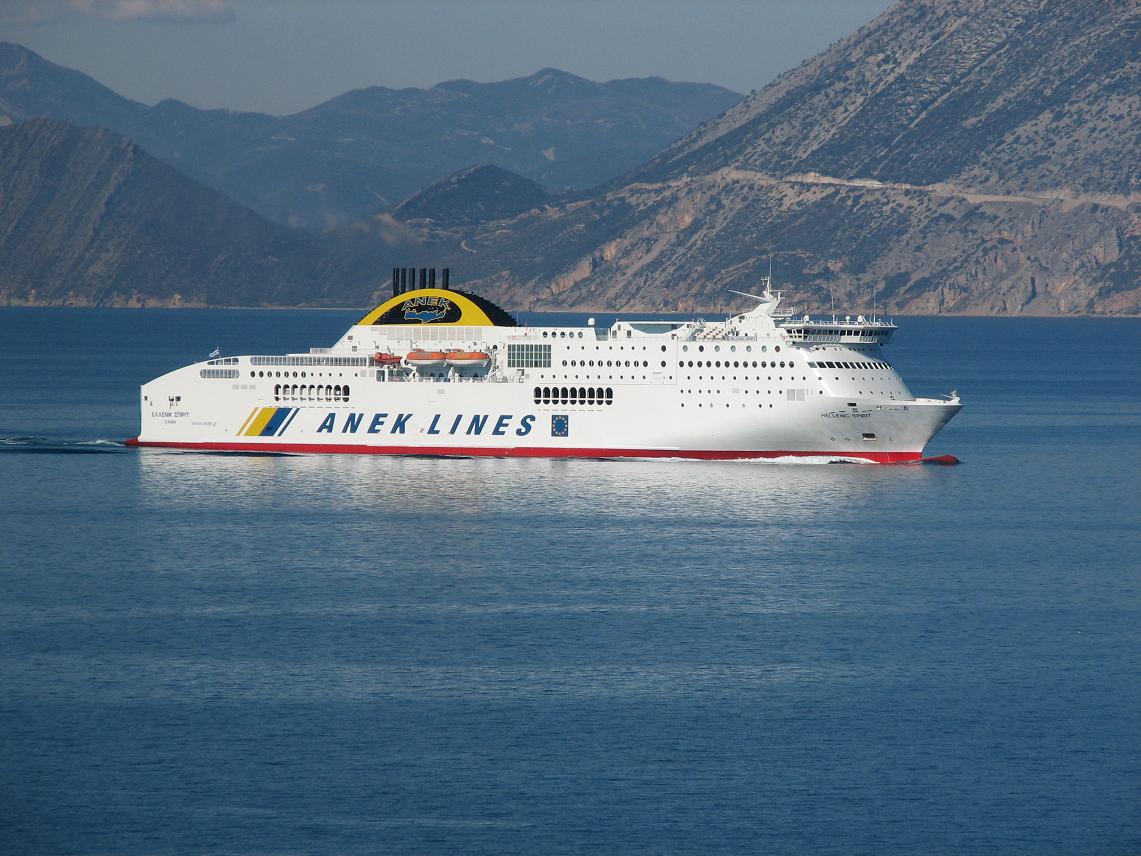 Πάτρα: Έφτασε το πρώτο πλοίο με τουρίστες –  1.500 επιβάτες από Ιταλία
