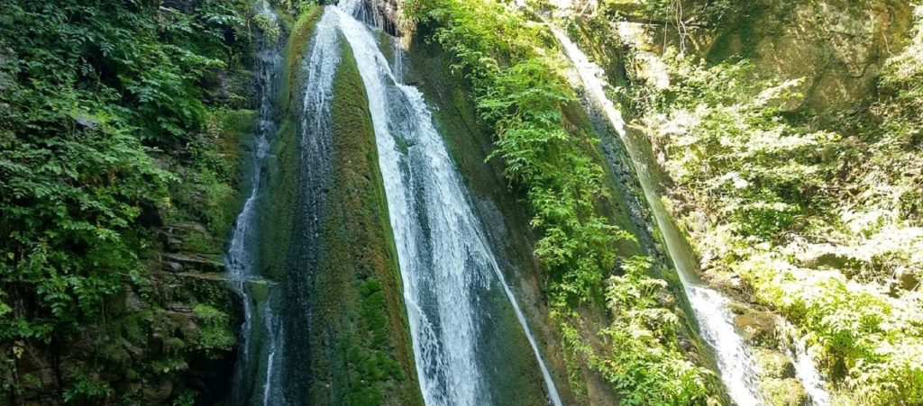 Χαλκιδική: 64χρονος «βούτηξε» σε καταρράκτες – Ανασύρθηκε με σχοινιά