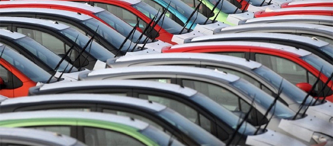 Στα «δίχτυα» της ΑΑΔΕ: Δεσμεύθηκε το 1/3 των αυτοκινήτων με ξένες πινακίδες