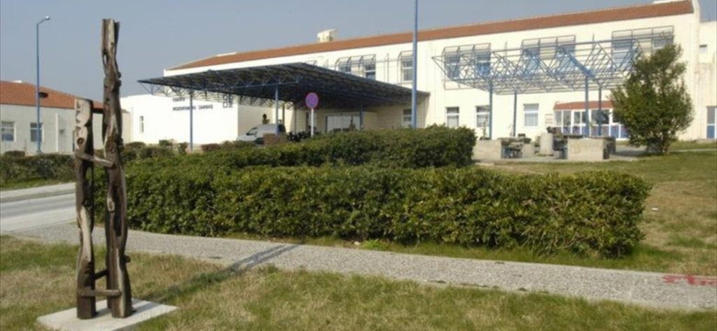 Νοσοκομείο Ξάνθης: «Ντου» συγγενών για να πάρουν ασθενή με Covid-19 – Κλήθηκε η αστυνομία