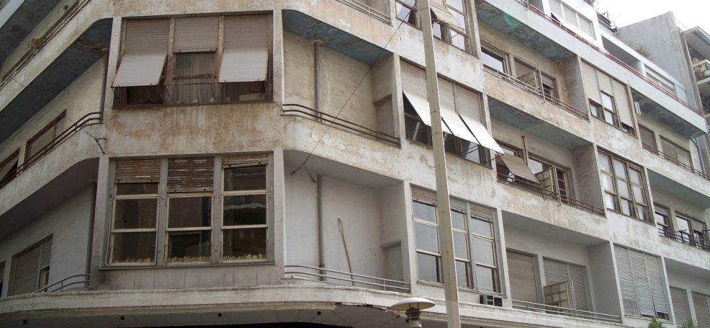 Viral μήνυμα σε πολυκατοικία: «Σας… “φτιάχνουν” τα κρούσματα και σκούζετε;» (φώτο)