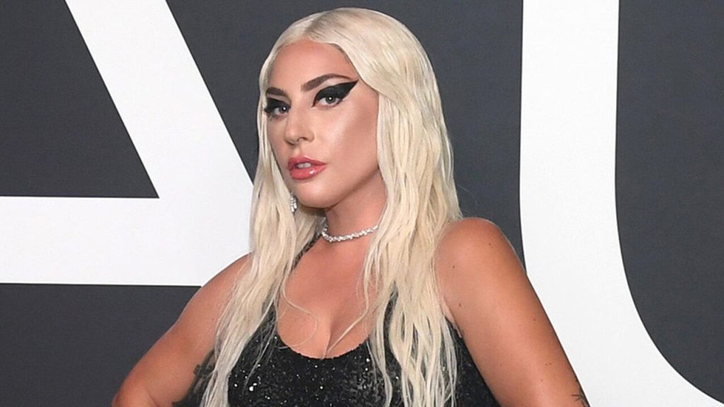 Lady Gaga: Η στιγμή που αποφάσισε να βγει στους δρόμους του Λος Άντζελες χωρίς παντελόνι (φωτό)