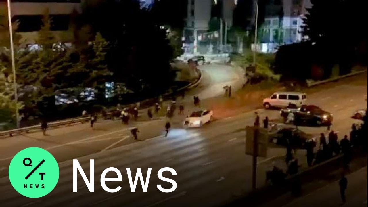ΗΠΑ: Η στιγμή που αυτοκίνητο πέφτει με ταχύτητα πάνω σε διαδηλωτές και τους εκτοξεύει στον αέρα!  (βίντεο) (upd)