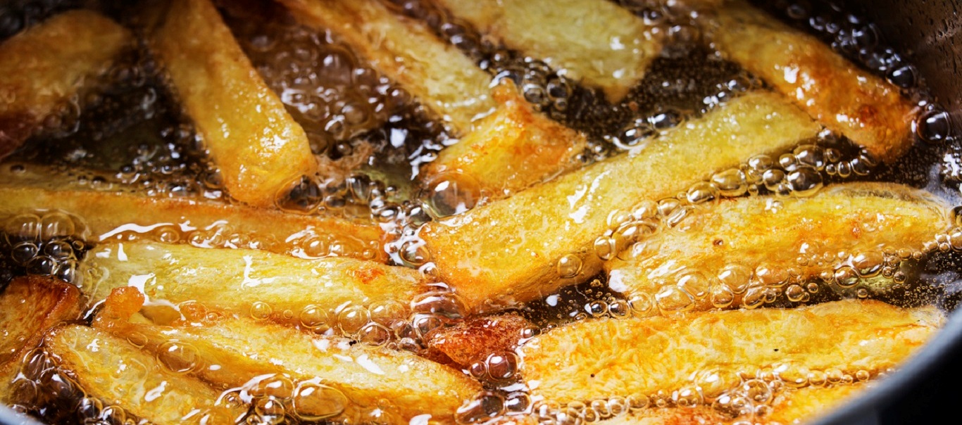 Ηλικιωμένη έβαλε λάθος λάδι στις πατάτες και πέθανε