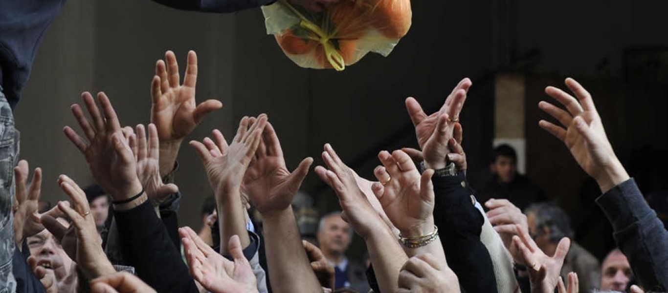 Η κατάρρευση της οικονομίας σε αριθμούς – Ο ΕΦΚΑ ρευστοποιεί περιουσιακά του στοιχεία για να πληρώσει τις συντάξεις!