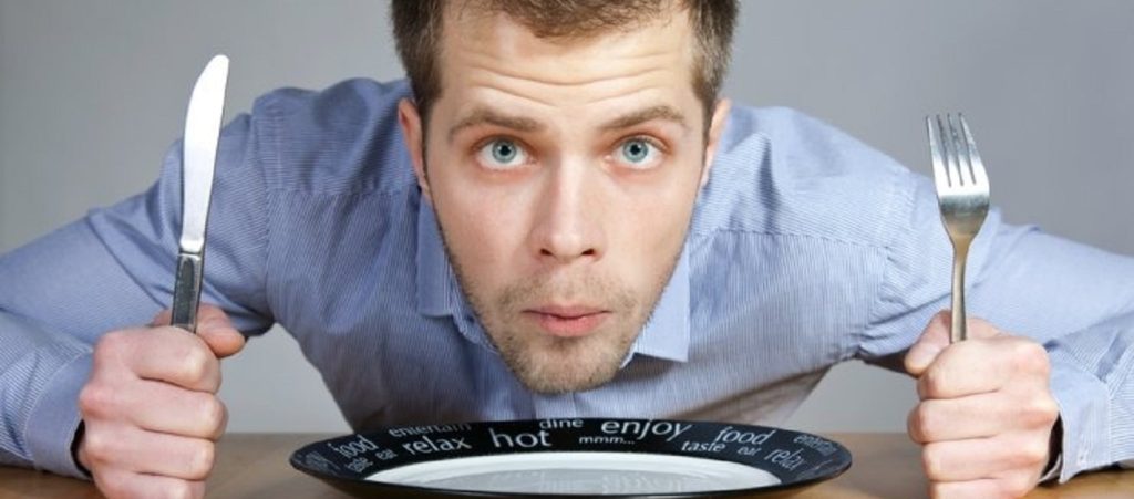 Τρως αλλά δεν χορταίνεις: Δέκα λόγοι που πεινάς συνέχεια
