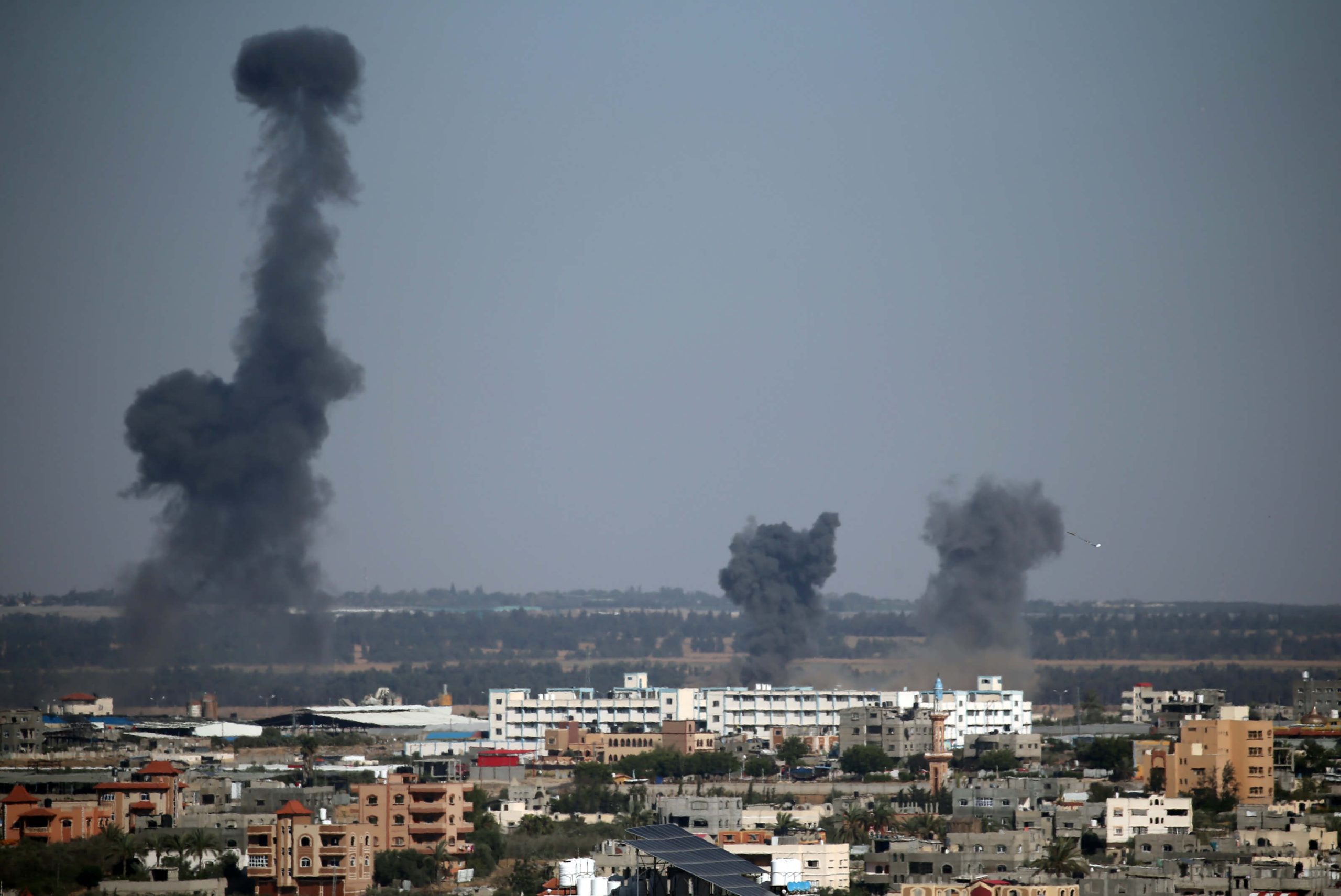 Λωρίδα της Γάζας: Η Αεροπορία του Ισραήλ έπληξε θέσεις της Χαμάς – «Απάντηση» για τις εκτοξεύσεις τριών ρουκετών