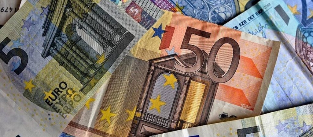 Φορολογική δήλωση: Έτσι θα δηλώσετε τους τόκους καταθέσεων