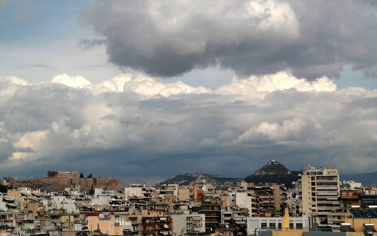 Βροχές στην Αθήνα από το μεσημέρι – Πού θα φτάσει η θερμοκρασία (φωτο)
