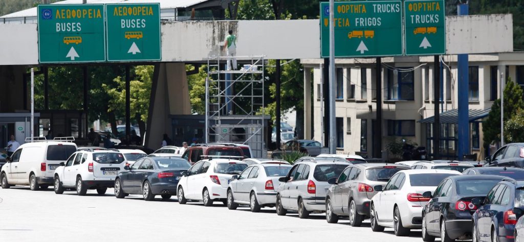 Προμαχώνας: Όσοι Σέρβοι δεν πέρασαν τα σύνορα επέστρεψαν στις πόλεις τους