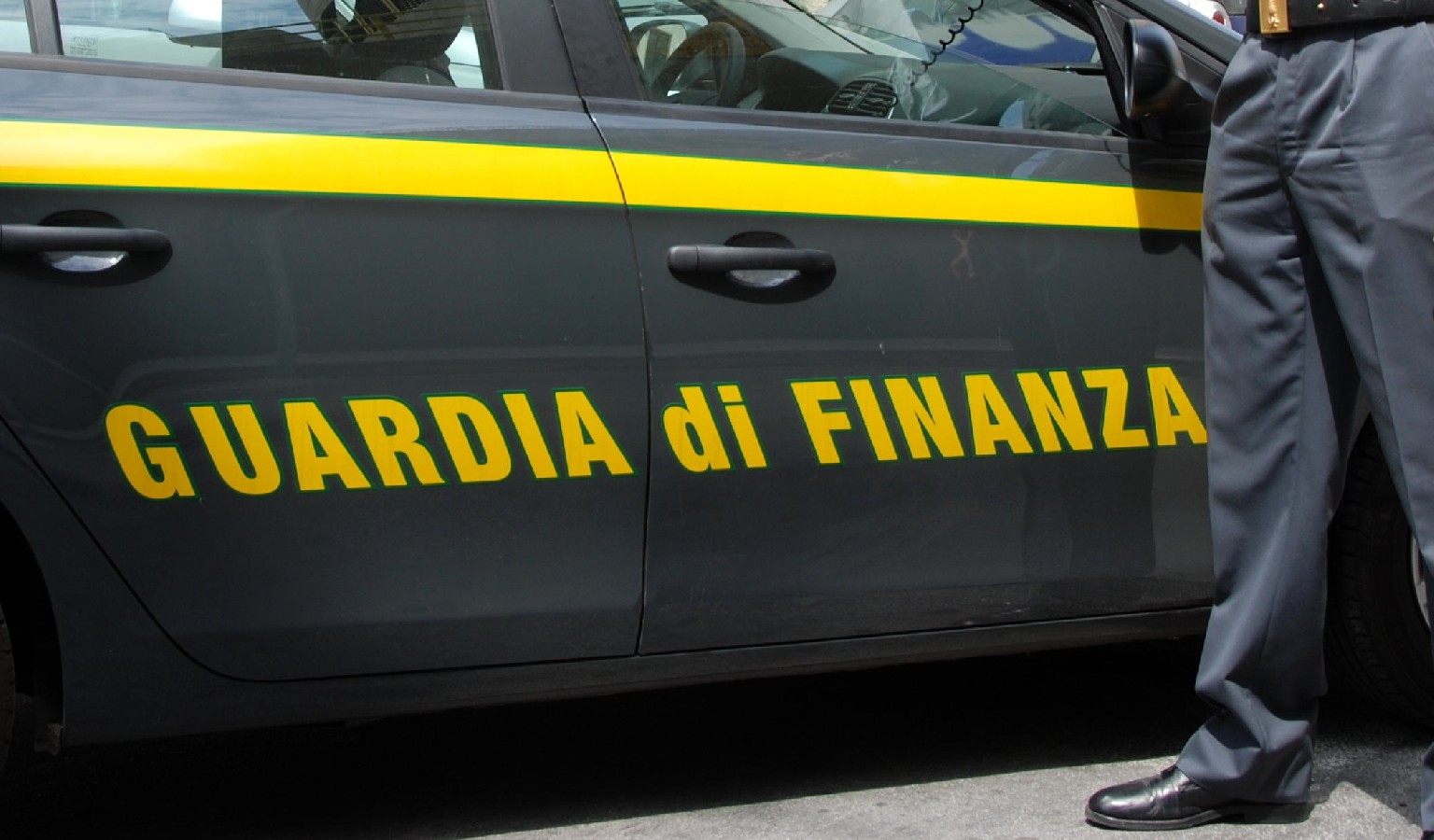 Ιταλία: Σε εξέλιξη τεράστια αστυνομική επιχείρηση κατά της φαμίλιας Καμόρα – 28 συλλήψεις