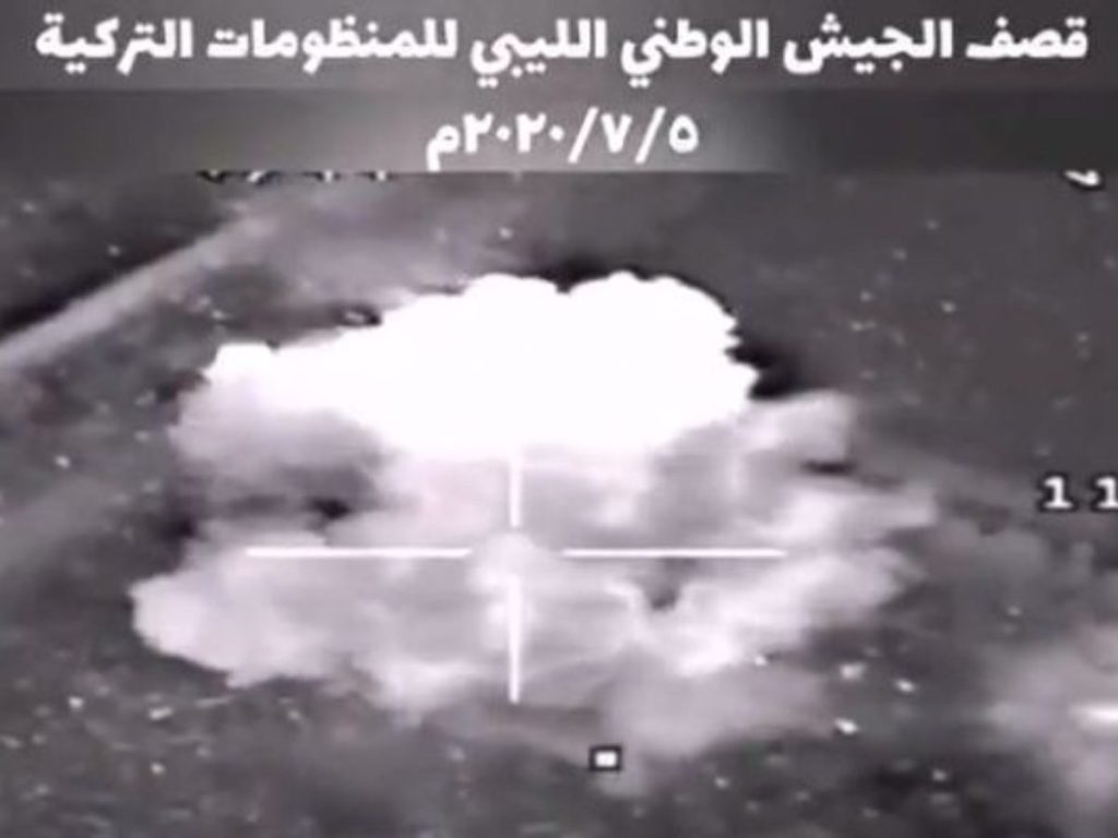 Λιβύη: Έτσι χτυπήθηκε η βάση Αλ Ουατίγια