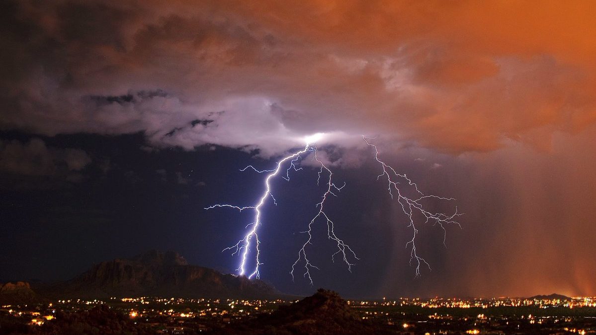 Εθνικό Αστεροσκοπείο Αθηνών: Πάνω από 1.200 κεραυνοί σε Πελοπόννησο και Δ.Στερεά – Δείτε το χάρτη