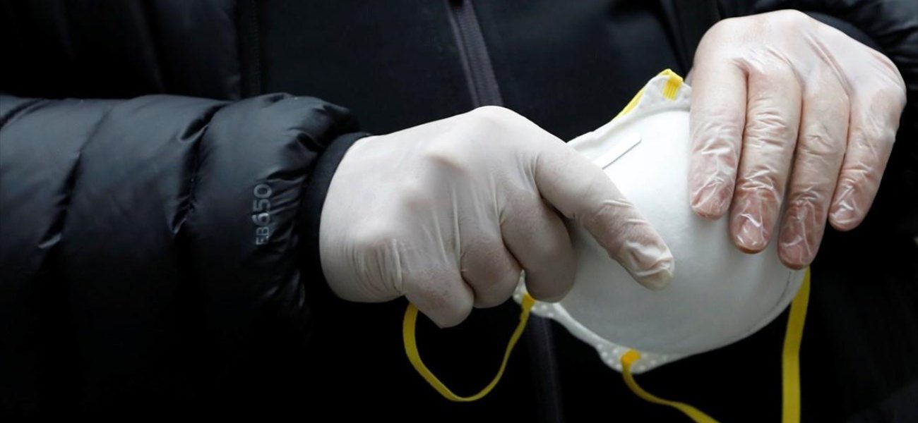 Βρετανία: Η μη χρήση μάσκας τιμωρείται όπως η οδήγηση σε κατάσταση μέθης