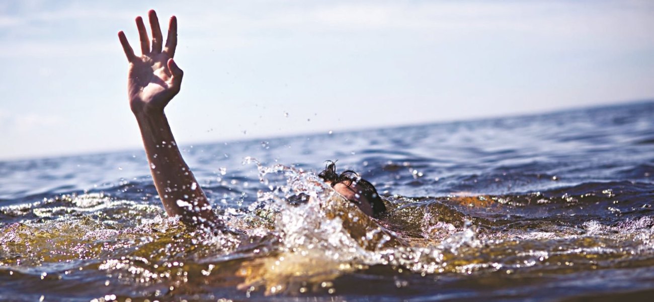 Τραγωδία στην Μανωλάδα: Πνίγηκε 25χρονος Αιγύπτιος που κολυμπούσε στην παραλία Κουνουπελάκι