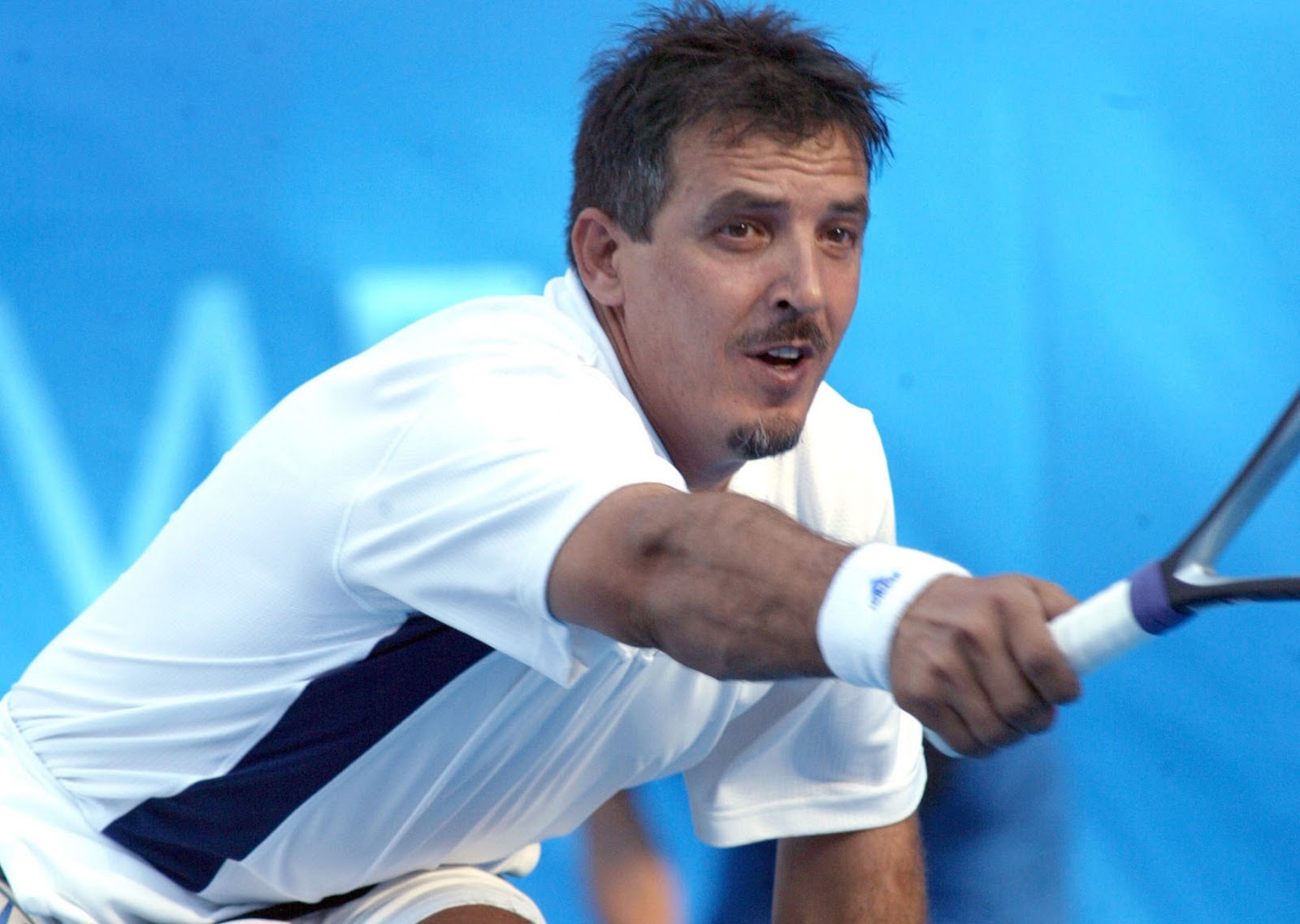 Κώστας Βαζούρας: Κατέθεσε μήνυση κατά της συντρόφου του για ξυλοδαρμό ο Έλληνας παραολυμπιονίκης