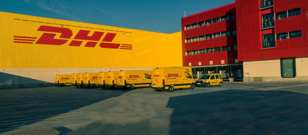 DHL: Συνεχίζει να «θερίζει» την εργασία ο κορωνοϊός – Απολύει 2.200 εργαζομένους
