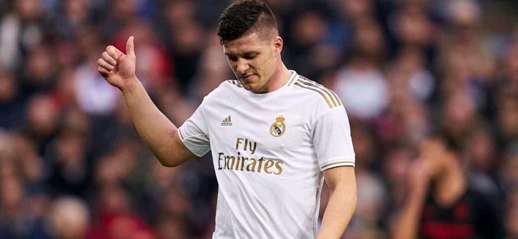 Λ. Γιόβιτς: Νέα μπλεξίματα για τον Σέρβο – Σε κατ’ οίκον περιορισμό