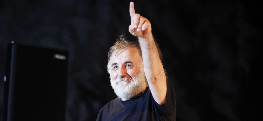 Θ. Μικρούτσικος: Ανοίχτηκε η διαθήκη του – Συγκλονιστική η αναφορά στην αγαπημένη του κόρη