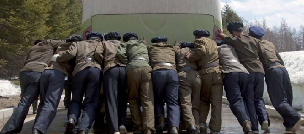 Βόρεια Κορέα: Οι απαγορευμένες φωτογραφίες που εξόργισαν τον Κιμ Γιονγκ Ουν (φώτο)