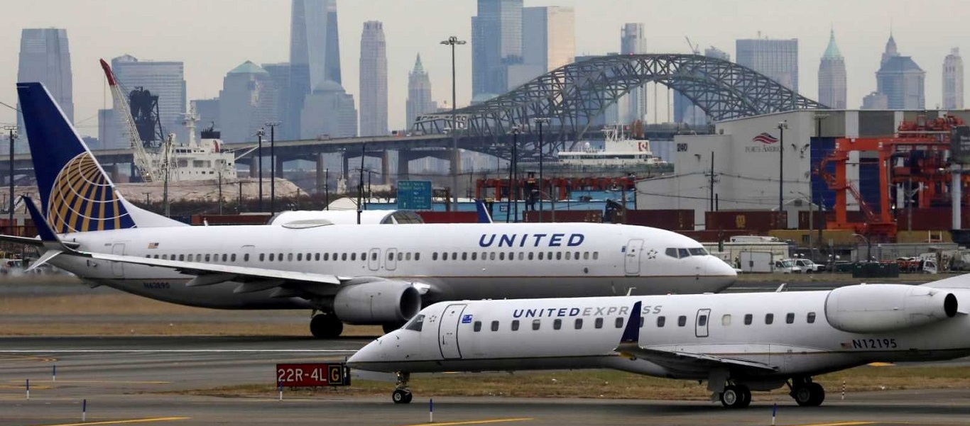 Ο κορωνοϊός «προσγειώνει» τις αεροπορικές εταιρίες: Χιλιάδες απολύσεις σε Emirates και United Airlines