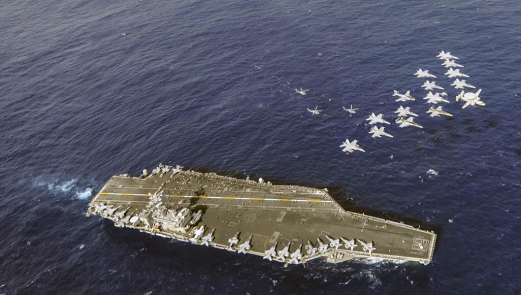 Η σημασία της επιστροφής της αεροπορικής πτέρυγας του USS “Roosevelt” στις βάσεις της