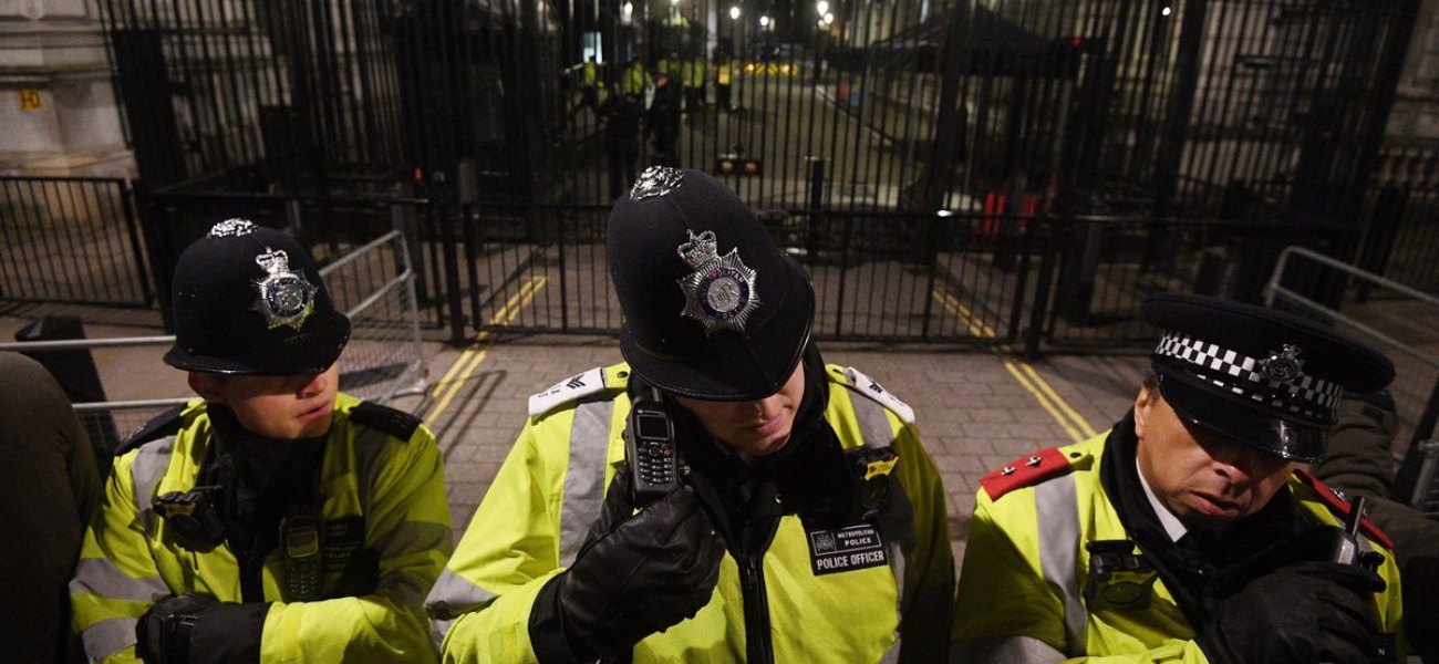 Βρετανία: Τέσσερις συλλήψεις υπόπτων για ενδεχόμενη τρομοκρατική ενέργεια