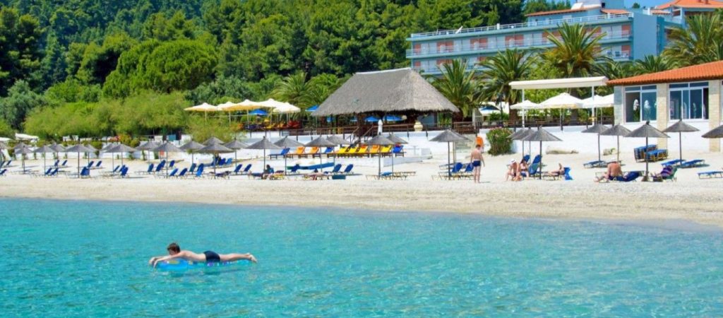 Χαλκιδική: Στον πάτο οι κρατήσεις των καταλυμάτων – Ανησυχία για την απουσία Covid-ξενοδοχείου