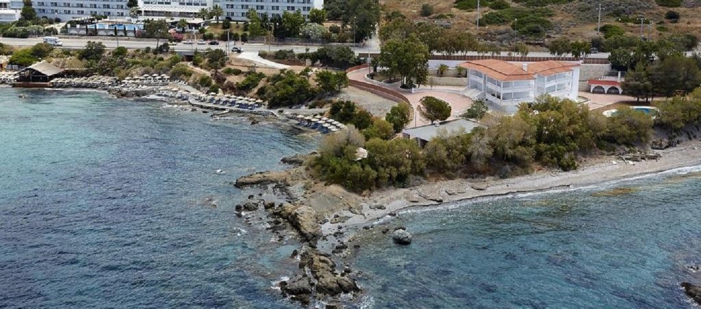 ΕΕΠΦ: Οι καλύτερες παραλίες της Αττικής με γαλάζια σημαία