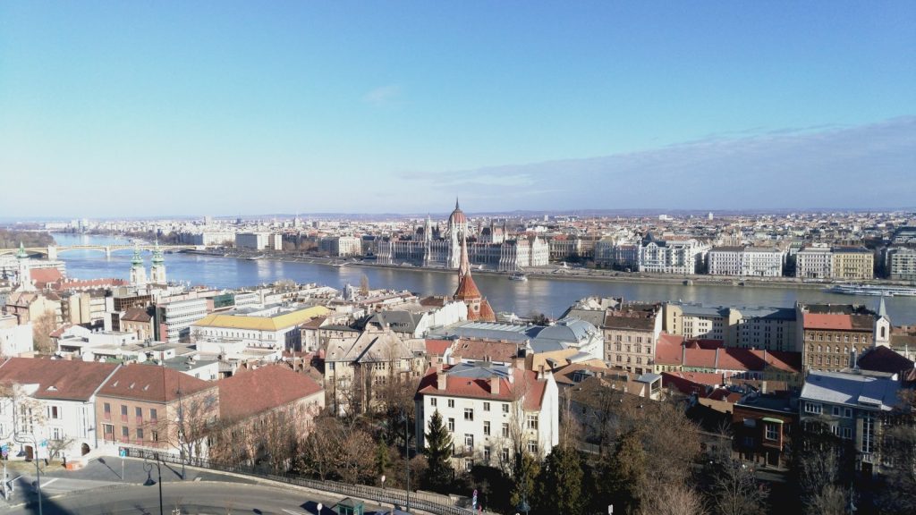 Ουγγαρία: Απαγορεύει την είσοδο πολιτών από το μεγαλύτερο μέρος του πλανήτη