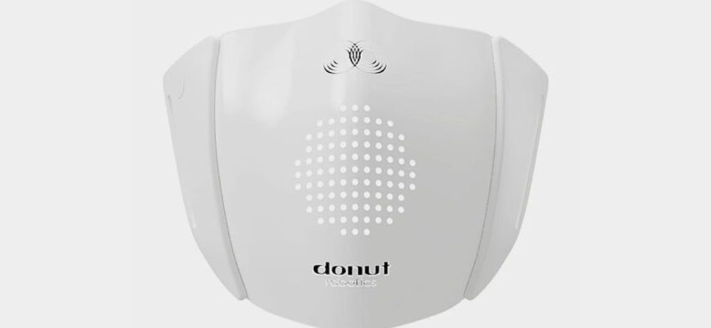 C-FACE: Η smart μάσκα που προστατεύει από τον κορωνοϊό σε… οκτώ γλώσσες