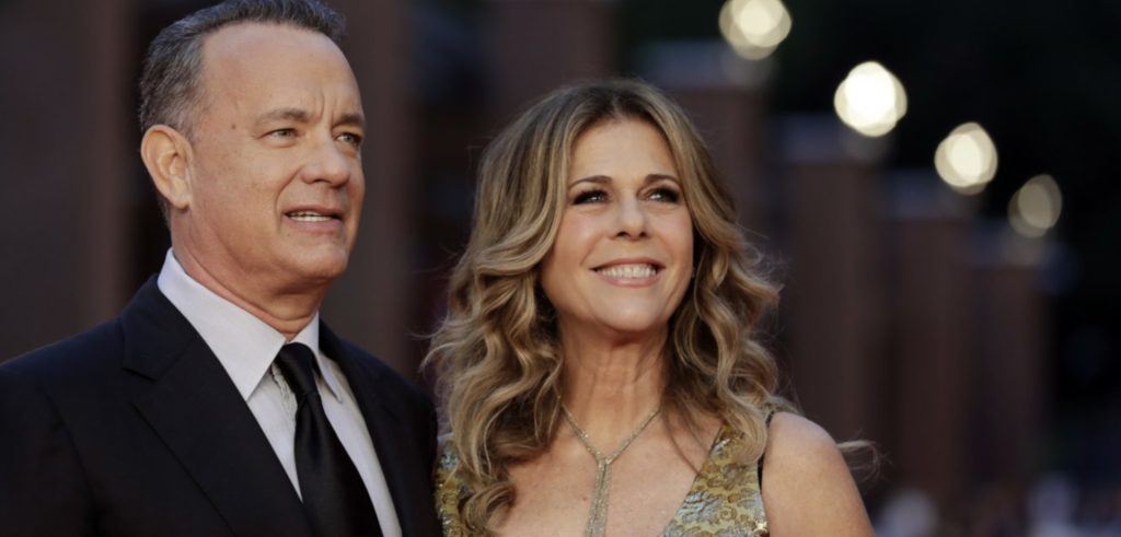 Τομ Χανκς: Στην Πάρο για διακοπές με την γυναίκα του φορώντας μάσκες (φωτό)